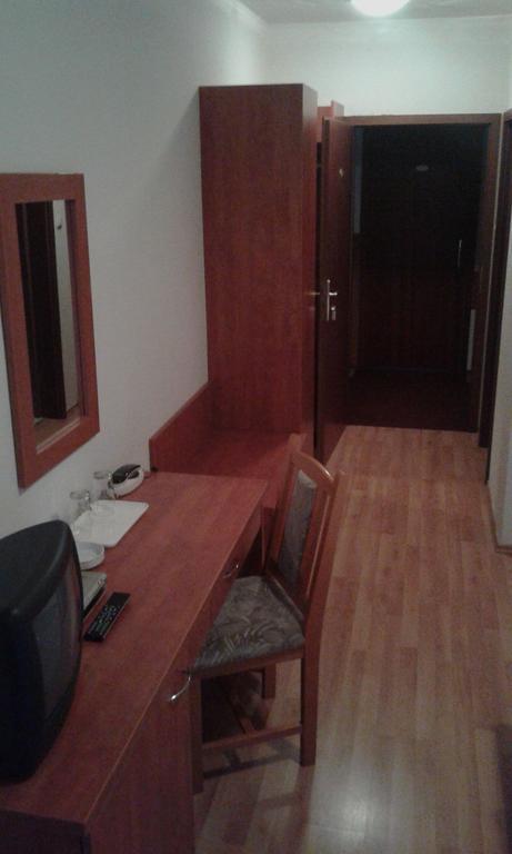 Pontis Hotell Biatorbágy Rum bild